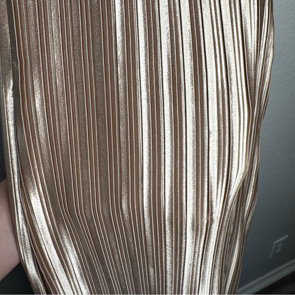 NWT Petal & Pup Liza Pleated Metallic Gold Dress Holiday New Years Going out - Picture 8 of 9
